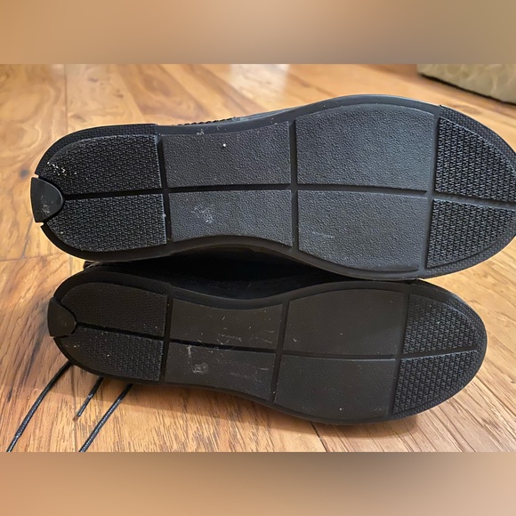 STUART Weitzman Lace-up Boots
ZIPIT lace up high top sneaker in black size 5.5 M - Picture 6 of 12